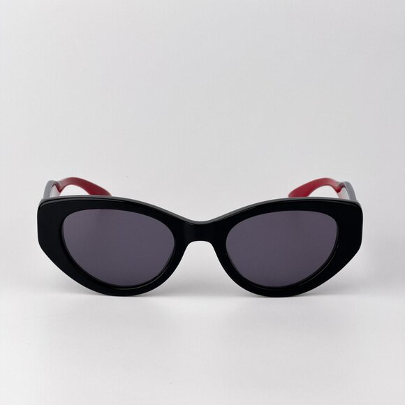 Gucci GG1862S Sunglasses –  Black Cat Eye Frame Violet Lenses| Model GG1862S 004 - Picture 2 of 9